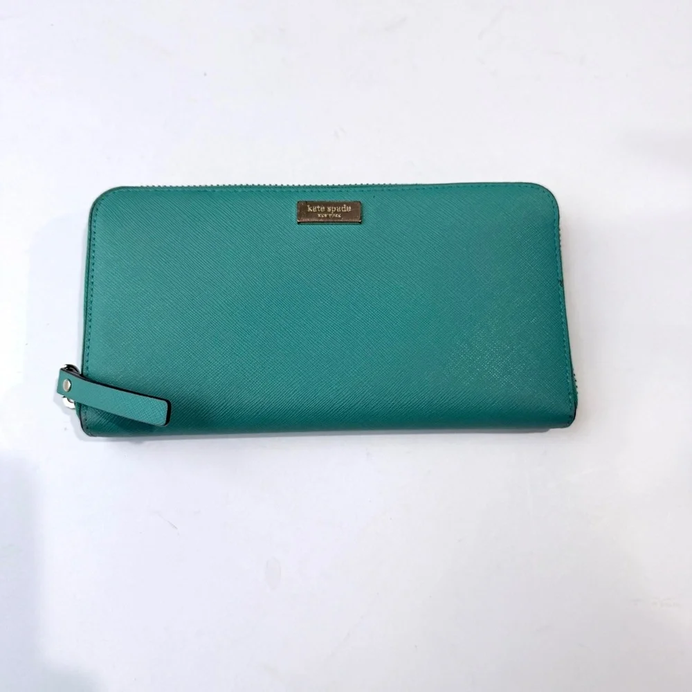 KATE SPADE Green Saffiano Leather 4.5x8